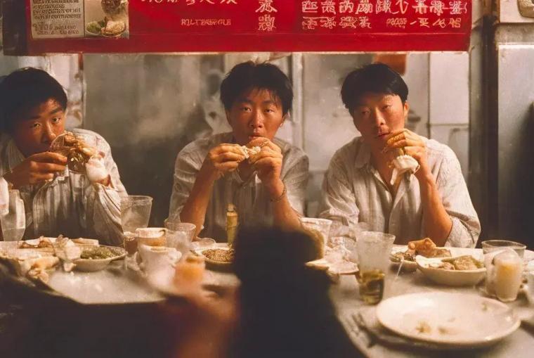 80년대 홍콩사진을 보고 사람들이 충격먹은 이유 ㄷㄷ