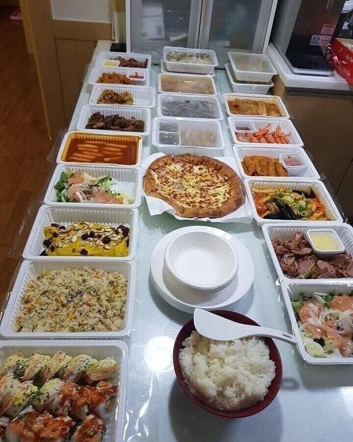 배달음식으로 손님 접대 생각은?